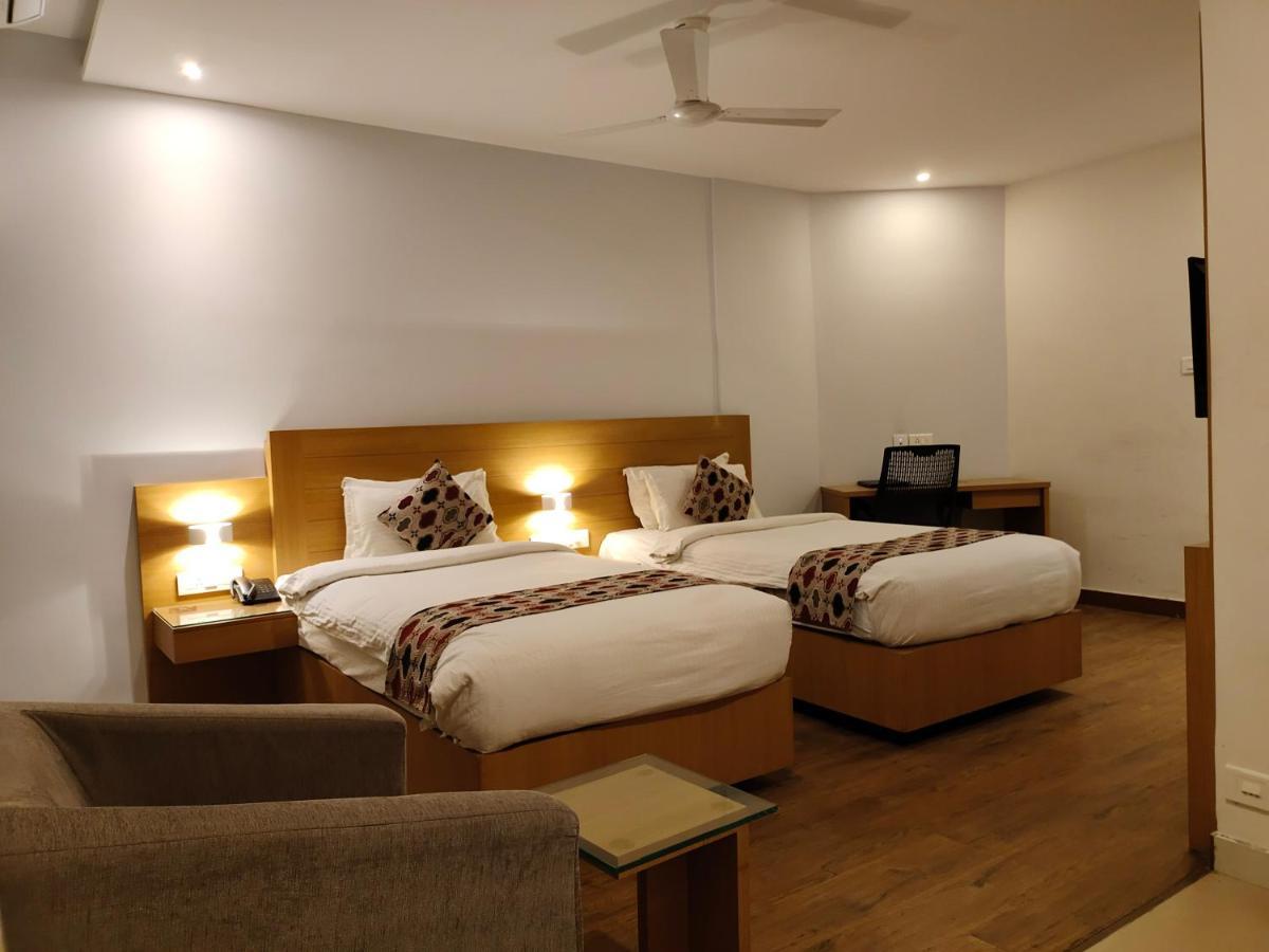 Hotel Indriya Wayanad Kalpatta Ngoại thất bức ảnh