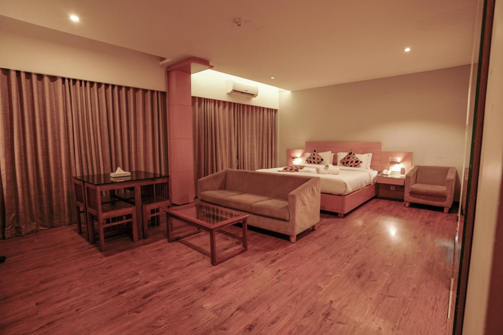 Hotel Indriya Wayanad Kalpatta Ngoại thất bức ảnh