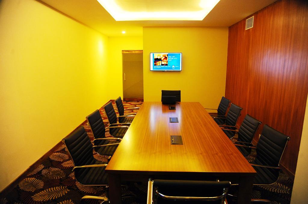 Hotel Indriya Wayanad Kalpatta Ngoại thất bức ảnh